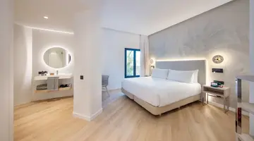Innside Tenerife Santa Cruz by Melia