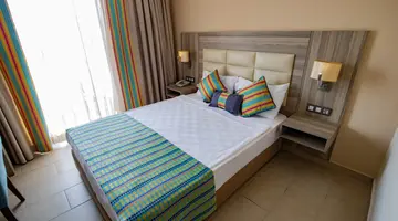 INSULA RESORT & SPA