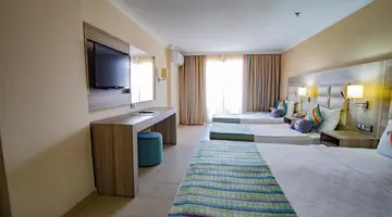 INSULA RESORT & SPA