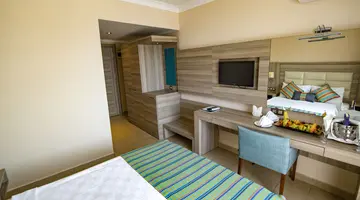 INSULA RESORT & SPA