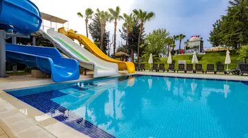 INSULA RESORT & SPA