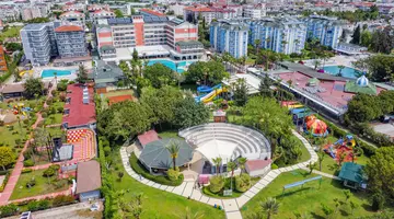 INSULA RESORT & SPA