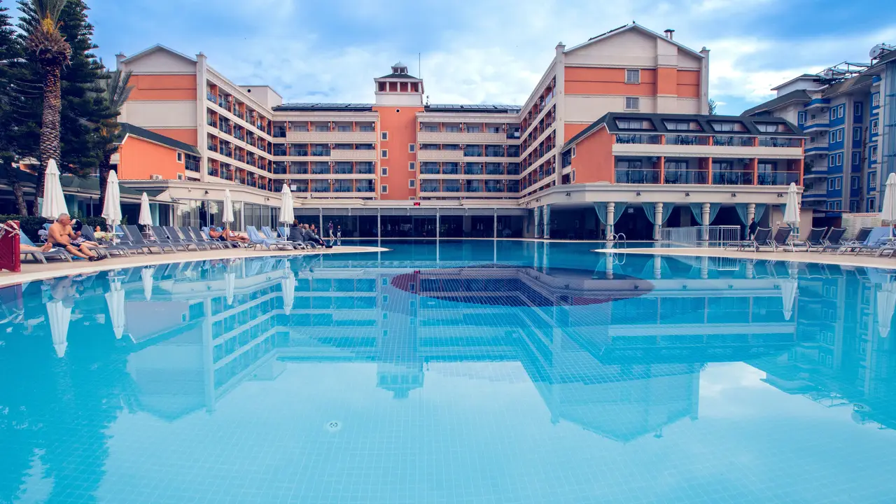 INSULA RESORT & SPA