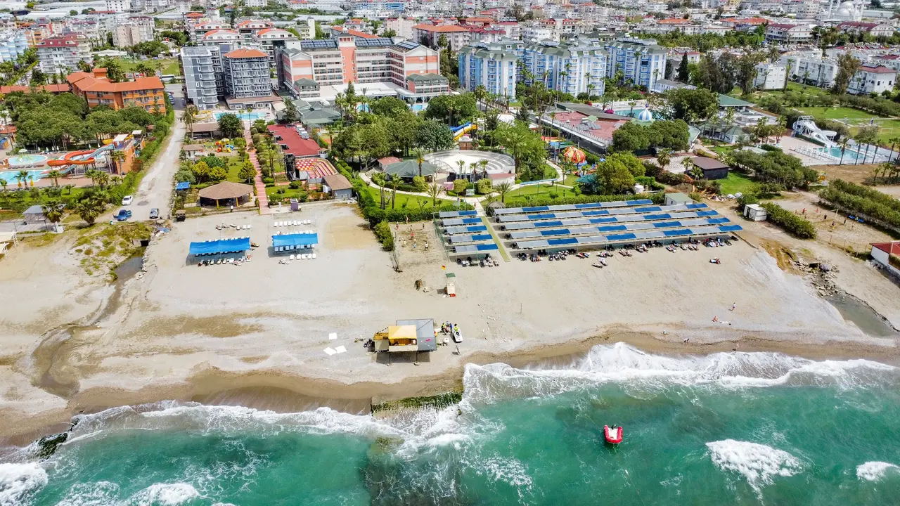 INSULA RESORT & SPA