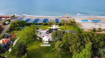 INSULA RESORT & SPA