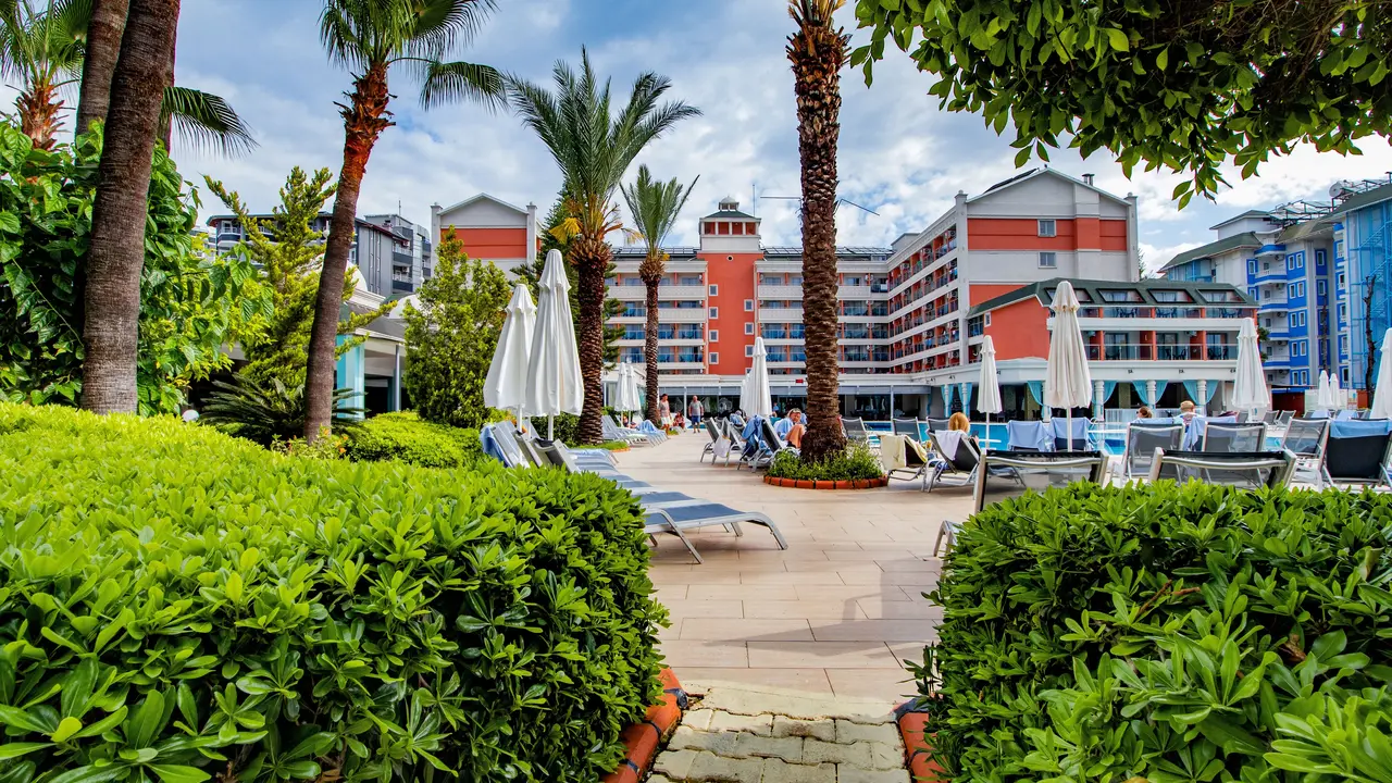 INSULA RESORT & SPA
