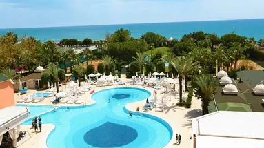 INSULA RESORT