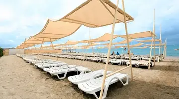 INSULA RESORT
