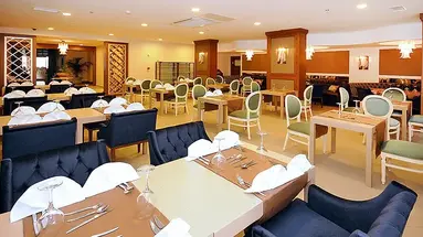 INSULA RESORT