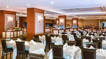 INSULA RESORT