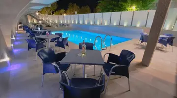 Internacional Hotel