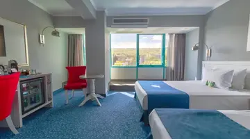 INTERNATIONAL Hotel Casino & Tower Suites