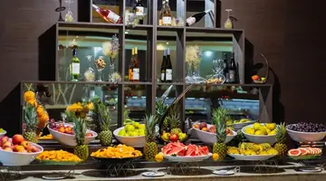 INTERNATIONAL Hotel Casino & Tower Suites