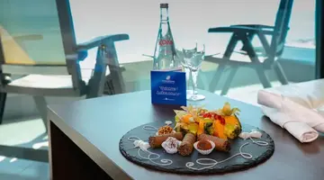 INTERNATIONAL Hotel Casino & Tower Suites