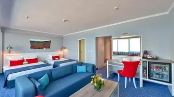 INTERNATIONAL Hotel Casino & Tower Suite