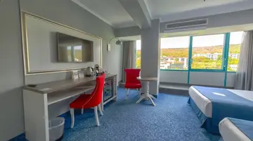 INTERNATIONAL Hotel Casino & Tower Suite