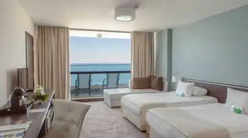 INTERNATIONAL Hotel Casino & Tower Suite