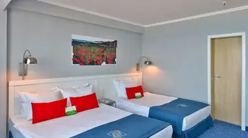 INTERNATIONAL Hotel Casino & Tower Suite