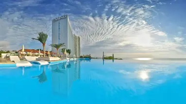 INTERNATIONAL Hotel Casino & Tower Suite