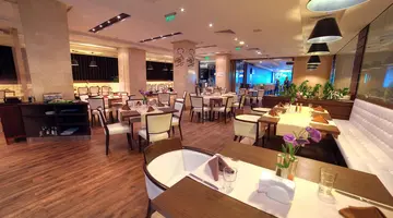 INTERNATIONAL Hotel Casino & Tower Suites
