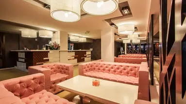 INTERNATIONAL Hotel Casino & Tower Suites