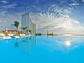 INTERNATIONAL Hotel Casino & Tower Suites