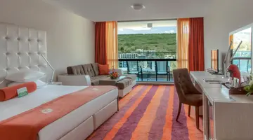 INTERNATIONAL Hotel Casino & Tower Suites