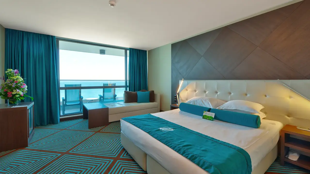 INTERNATIONAL Hotel Casino & Tower Suites