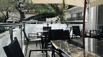 International Hotel