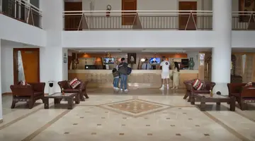 Intouriste Hotel & Suites