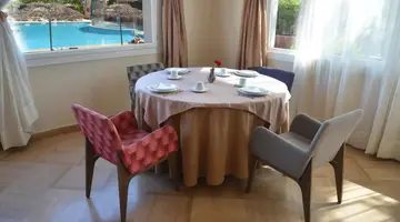 Intouriste Hotel & Suites