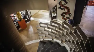 Intouriste Hotel & Suites