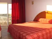 Intouriste Hôtel & Suites