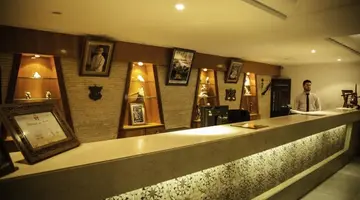 Intouriste Hotel & Suites