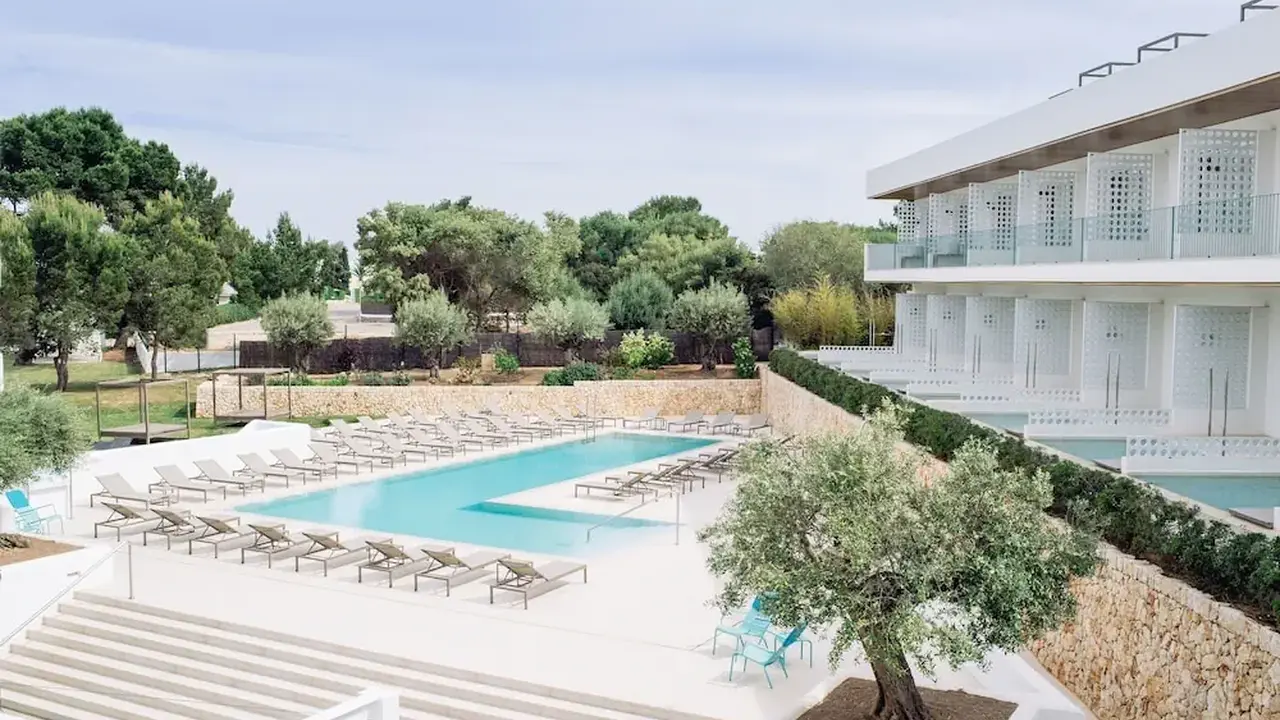 Inturotel Cala Esmeralda Beach Hotel & S