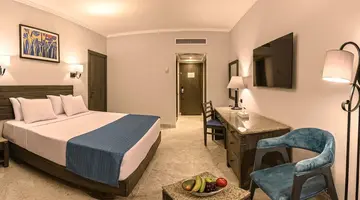 Invidia Coral Beach Tiran