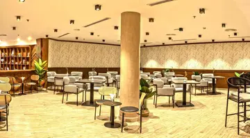 Invidia Coral Beach Tiran