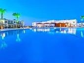 Invidia Coral Beach Tiran