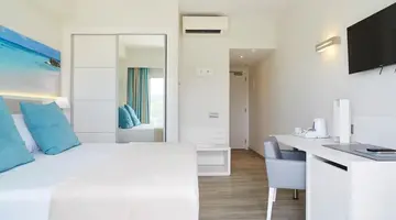 Invisa Es Pla Hotel