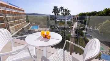 Invisa Es Pla Hotel