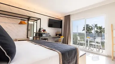 Invisa Es Pla Hotel