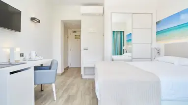 Invisa Es Pla Hotel