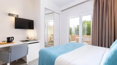 Invisa Es Pla Hotel