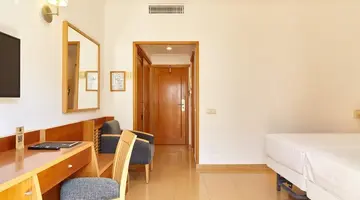 Invisa La Cala Hotel