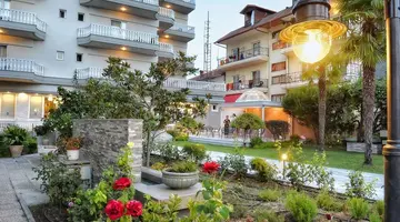 Ioni Hotel