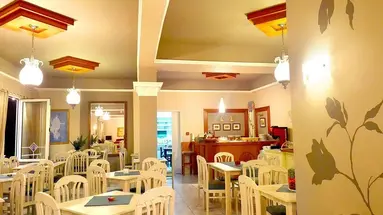 Ioni Hotel