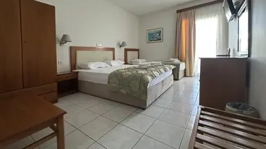 Ioni Hotel