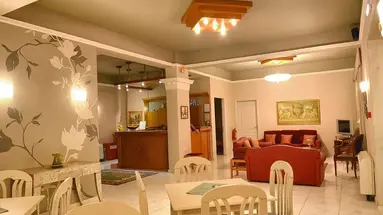 Ioni Hotel