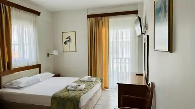 Ioni Hotel