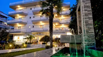 Ioni Hotel